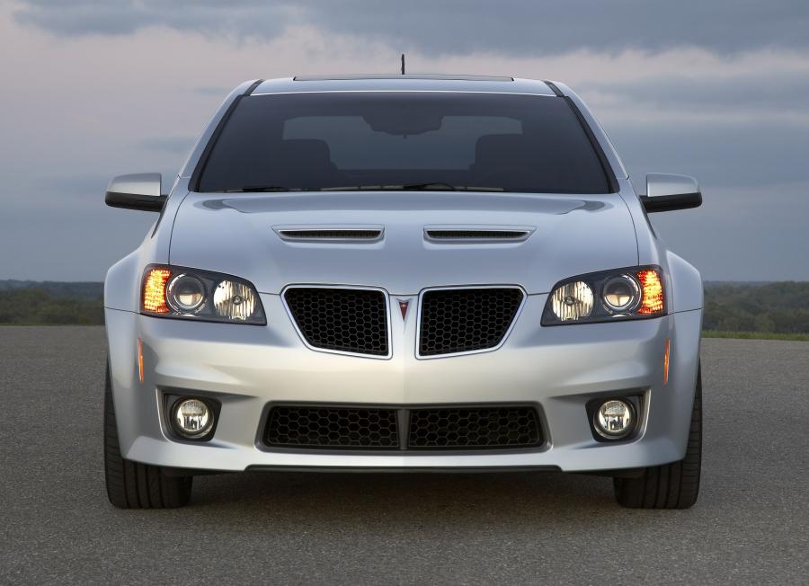  Pontiac G8 GXP 2009 года  (фото 6 из 79)